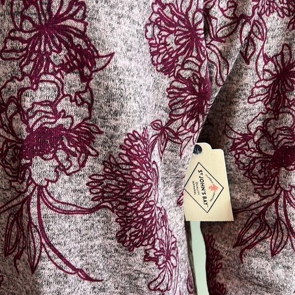 St John’s Bay • Floral Sweater Top NWT - Picture 2 of 5